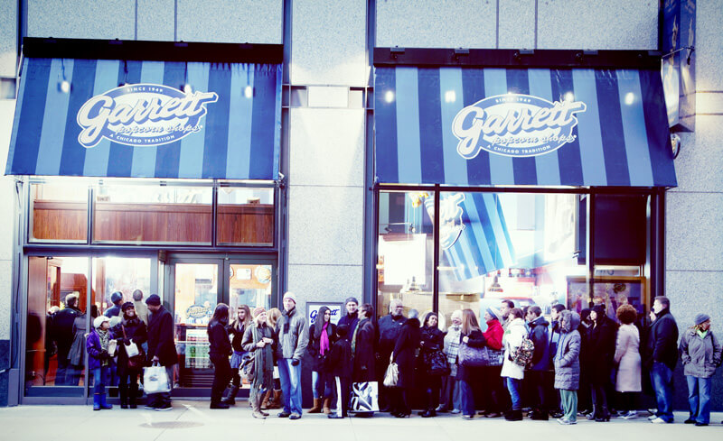 Line outside Garrett Popcorn Shops 625 Michigan Avenue